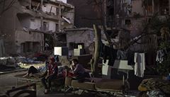 Syané ijící v libanonském Bejrútu pili pi výbuchu o své domovy.