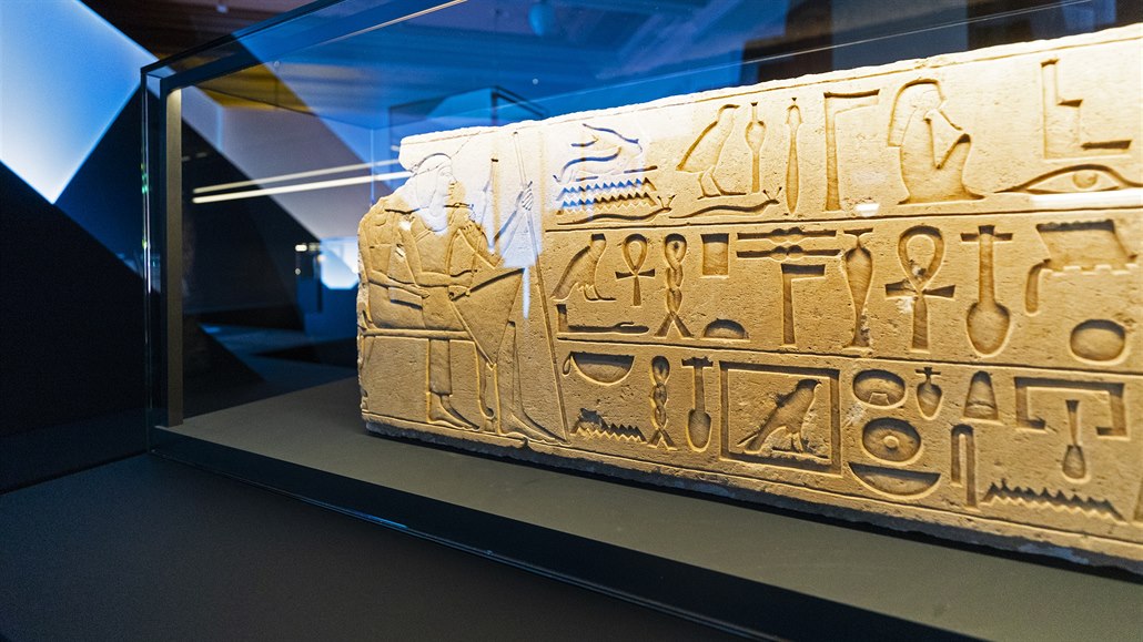 Výstava Slunení králové je k vidní v Národním muzeu.