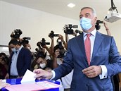 Volby v Černé Hoře těsně vyhrála prozápadní aliance vedená DPS, rýsuje se konec její vlády