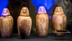 OBRAZEM: Splnn sen eskch egyptolog. Nrodn muzeum zaplnily uniktn artefakty od Nilu