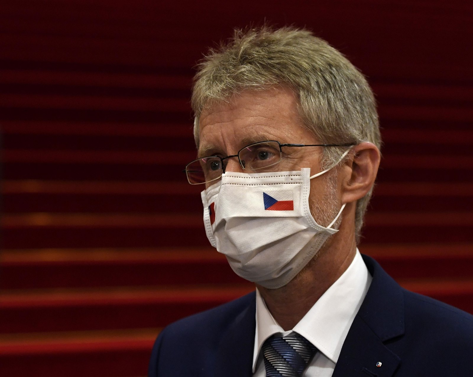 P�edseda Senátu Milo� Vystr�il hovo�il 2. zá�í v Tchaj-peji s �eskými noviná�i.