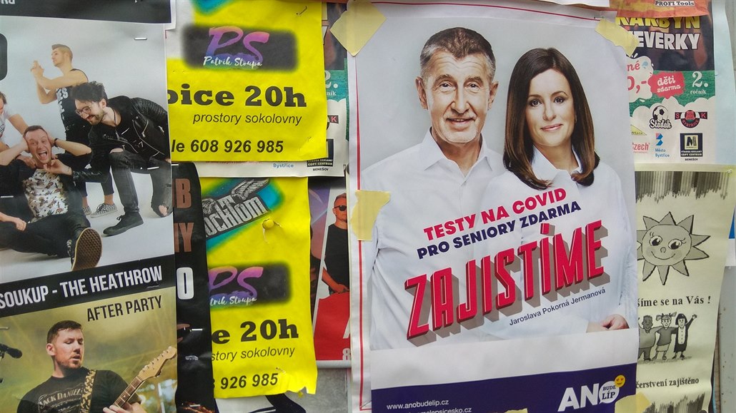 Nový pedvolební plakát stedoeského hnutí ANO hlásající heslo: Testy na...