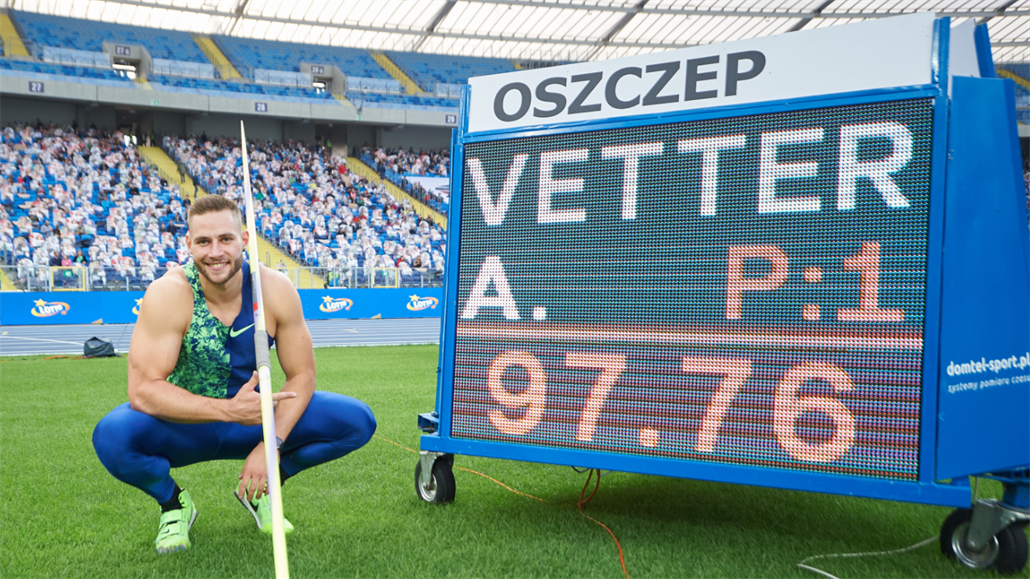 Nmecký otpa Johannes Vetter hodil 97,76 metr, k elezného svtovému...