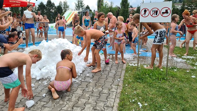 Koulovaka na koupaliti v Náchod