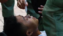 Stovky lidí 6.9.2020 vy�ly do ulic v Hongkongu na protest proti odkladu...