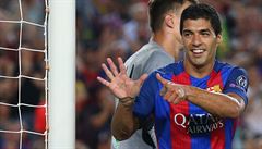 Suárez mění Messiho za Ronalda, odchází z Barcelony do Juventusu. V Itálii bude  hrát i Vidal