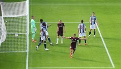 Rozhodující gól Leicesteru proti West Bromwichi obstaral Timothy Castagne.