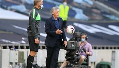 Carlo Ancelotti dovedl Everton k vít�zství nad Tottenhamem.