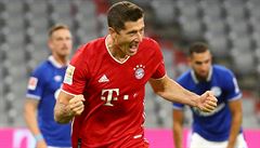 Kanonýr Bayernu Robert Lewandowski.