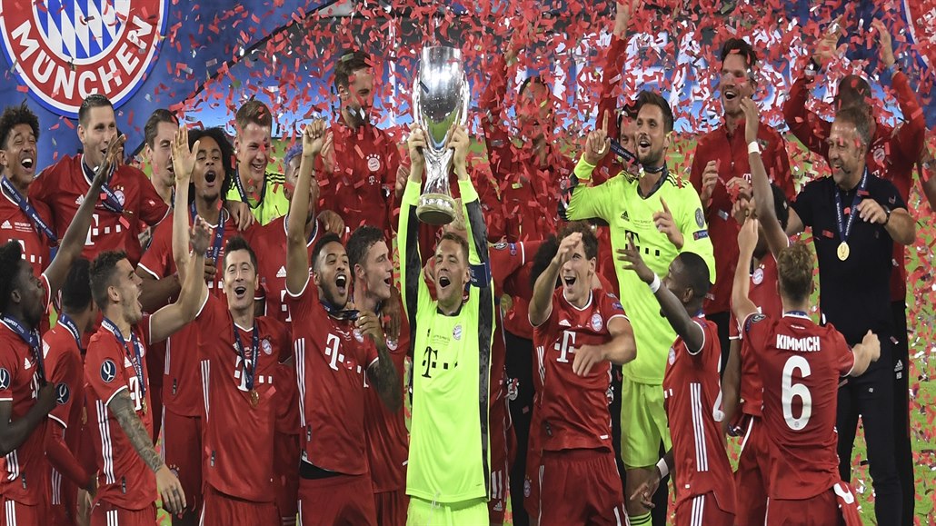 Bayern slaví vítězství v Superpoháru