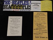 Koncertní letáky skupiny Beatles. Sothebys aukci poádá pi píleitosti 50....