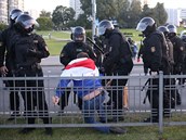 Protesty v Minsku proti nelegitimním volbám.