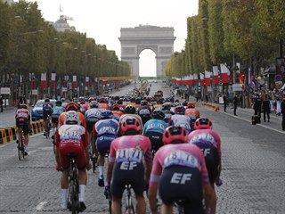 Cyklist na Champs-lyses.