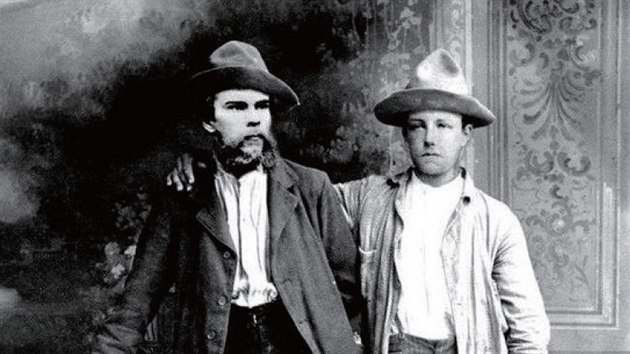 Paul Verlaine (vlevo) a Arthur Rimbaud v Bruselu, 1873.