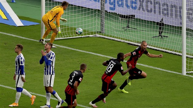 Fotbalisté Herhy Berlín ve druhém kole Bundesligy nestaili na Frankfurt.