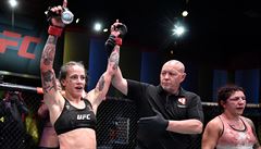 UFC Vegas 11: Clarková slaví vítzství nad Alparovou.