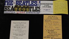 Koncertní letáky skupiny Beatles. Sothebys aukci poádá pi píleitosti 50....