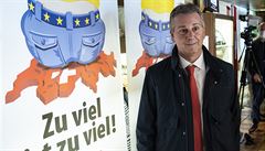 Pedseda konzervativní výcarské lidové strany (SVP) Marco Chiesa.