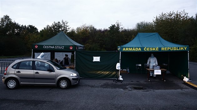 Volební drive-int pro lidi v karantén�.