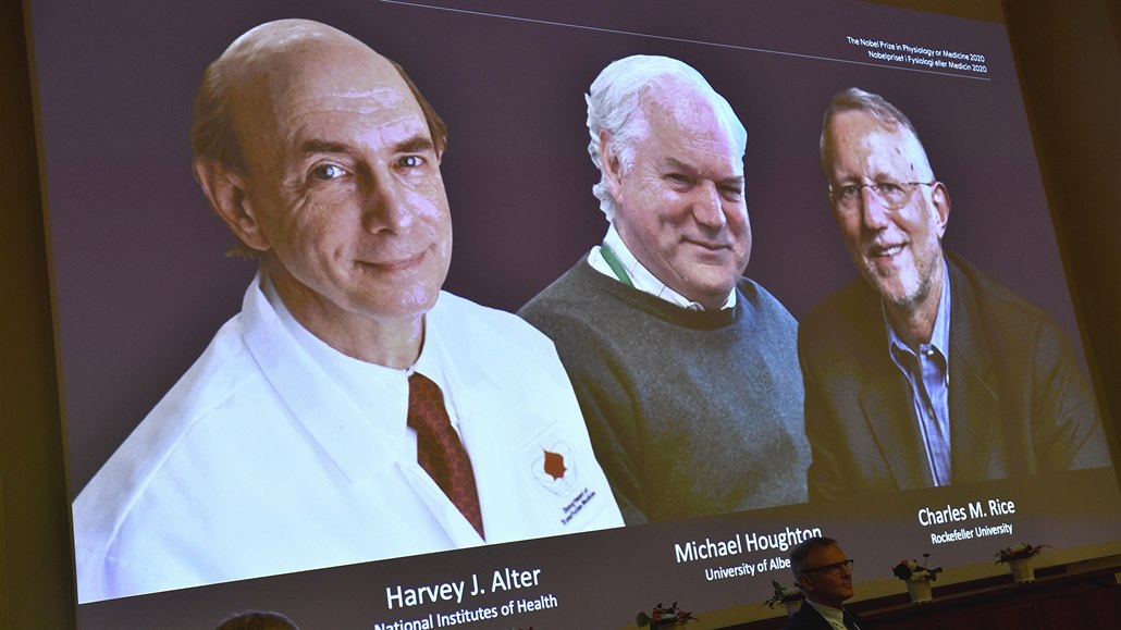 Letoní Nobelovu cenu za fyziologii a lékaství získali Ameriané Harvey Alter...