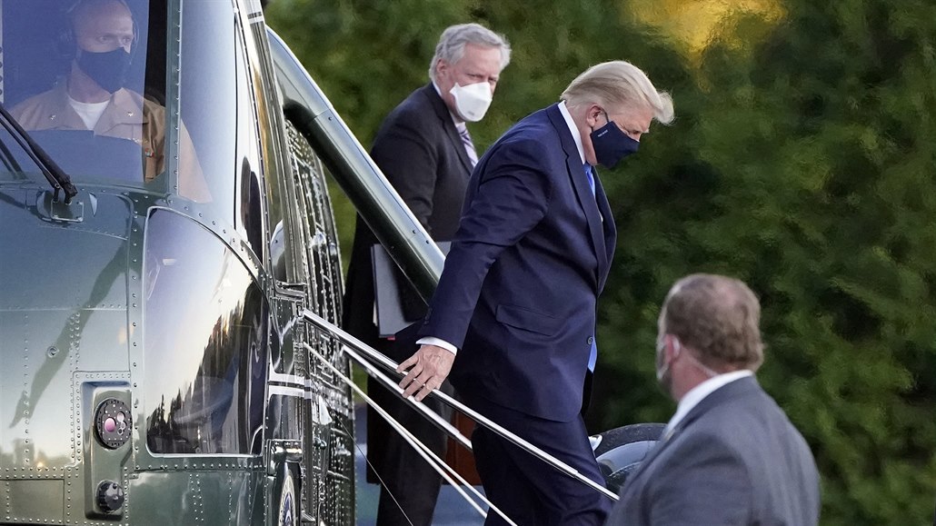 Americký prezident Donald Trump dorazil do vojenské nemocnice Waltera Reeda.