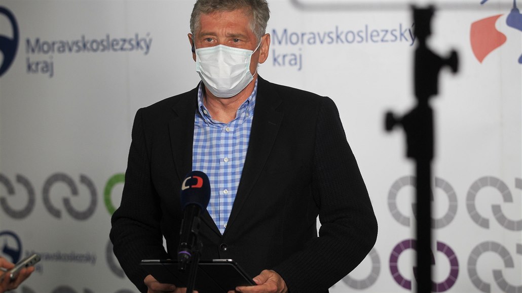 Ivo Vondrák (ANO) na tiskové konferenci, kde byla oznámena koalice v...