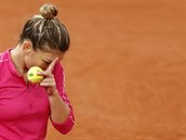 Simona Halepová vypadla na tenisovém Roland Garros pekvapiv ve 4. kole.