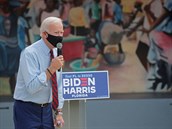 Biden v pondlí 5. íjna pokraoval ve volební kampani v Miami ve státu Florida.