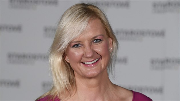 Jedni�ka st�edo�eské kandidátky Petra Pecková pózuje po tiskové konferenci...