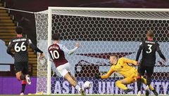 Jack Grealish zaznamenal v utkání proti Liverpoolu dv� branky a t�i asistence.