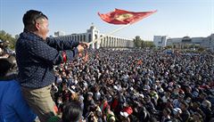 V pondlí vypukly v Kyrgyzstánu demonstrace na protest proti volbám a volební...