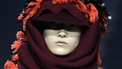 Pa�í�ská p�ehlídka módního domu Kenzo.