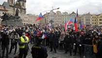 Demonstrace na Staroměstském náměstí v Praze. V neděli 18. října nechyběli ani...
