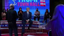 Americký prezident Donald Trump během televizní debaty.