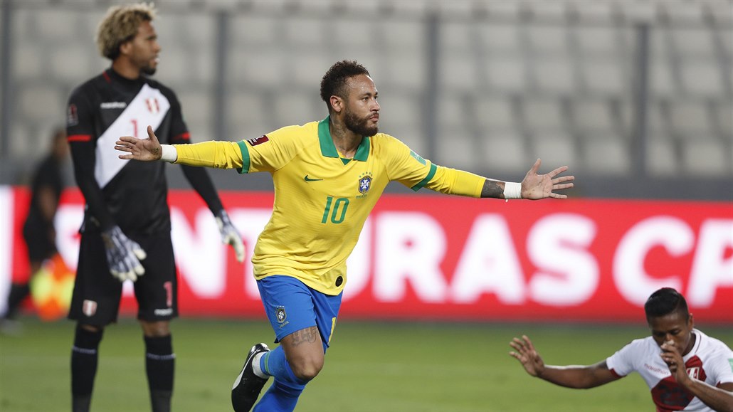 Neymar překonal Brazilce Ronalda v počtu branek v národním dresu.