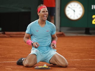 Rafael Nadal s trofej pro vtze French Open