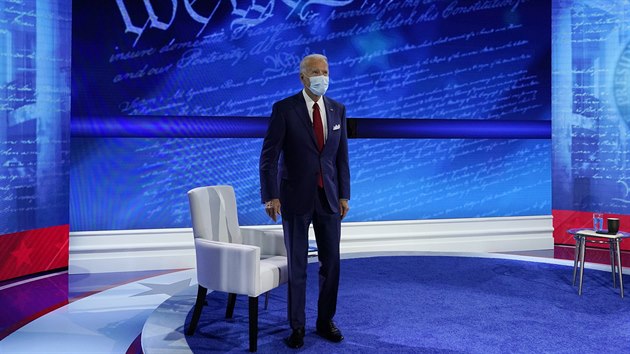 Nkdej viceprezident Joe Biden bhem debaty v televizi ABC.