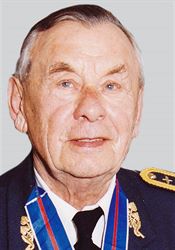 eskoslovensk vojensk pilot a vlen stha Frantiek Chbera.