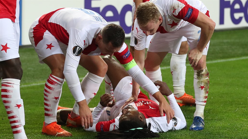 Peter Olayinka nasadil při vstřelené brance proti Leverkusenu své zdraví.