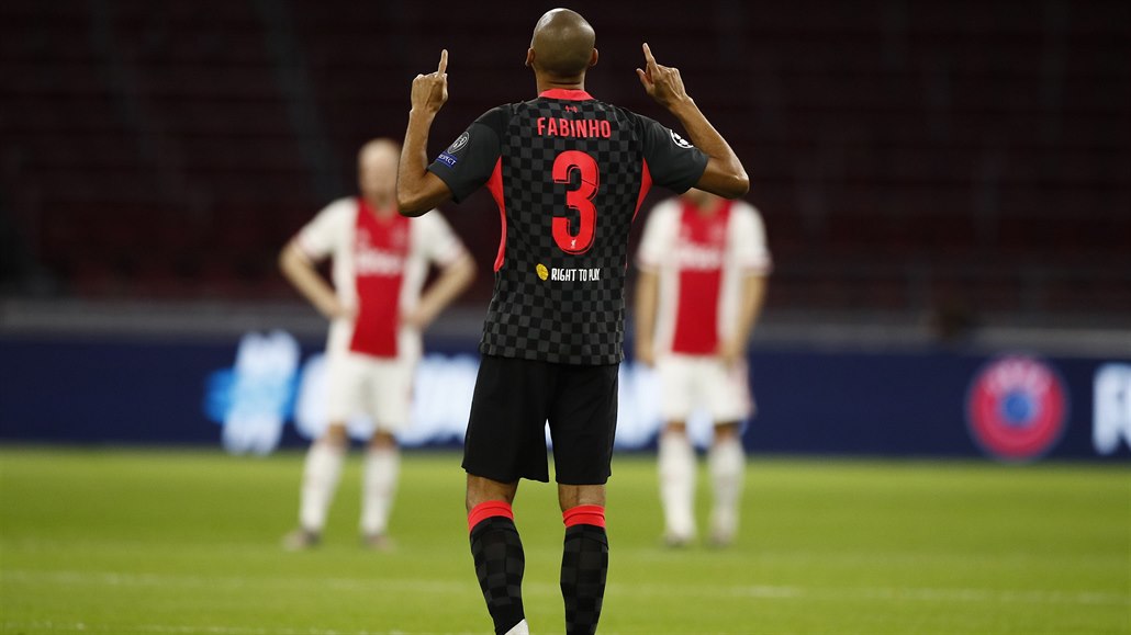 Brazilský fotbalista Fabinho pomohl k výhře Liverpoolu nad Ajaxem.