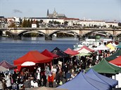 Praha doporuila, aby se farmáské trhy nekonaly. Ty se i ped doporuení v...