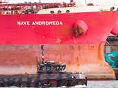 Ropný tanker Nave Andromeda.
