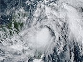 Zeta znovu zesílila na hurikán a blíží se k Louisianě, letos jde o již 27. tropickou bouři