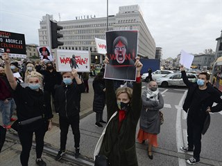 Protesty proti zpsnn zkazu potrat v Polsku.