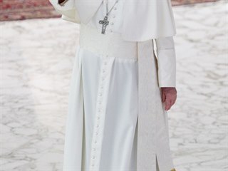 Pape Frantiek ve Vatiknu.