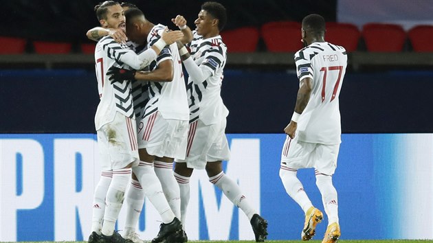 Bruno Fernandes promnil proti PSG penaltu.