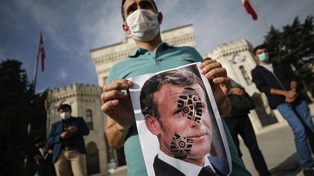 Zvýené naptí. Francie se v poslední dob stala terem kritiky ásti muslimských zemí. ilustraní snímek