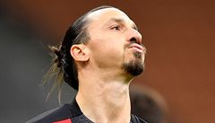 Zlatan si st�uje na videohru FIFA