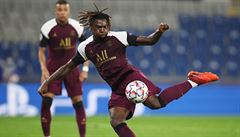 Soccer Football - Champions League - Group H - Istanbul Basaksehir F.K. v Paris...