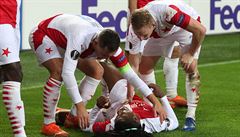 Peter Olayinka nasadil pi vstelené brance proti Leverkusenu své zdraví.